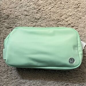 Lululemon Everywhere Belt Bag 1L